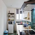 Chic And Modern Studio Close To Place D \'Italie